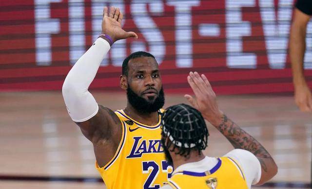  热火巴特勒脚踝扭伤，缺席生死战  